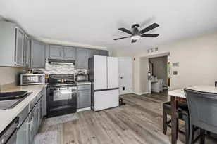 6 Michelle Ln, Blackstone, MA 01504 - Photo 4