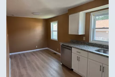 40 Wamsutta Ave., Acushnet, MA 02743 - Photo 6