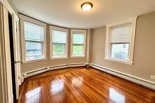 124 Green, Lynn, MA 01902 - Photo 2