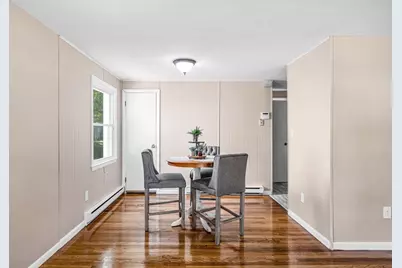 99 Lakevilla Ave, Springfield, MA 01109 - Photo 10