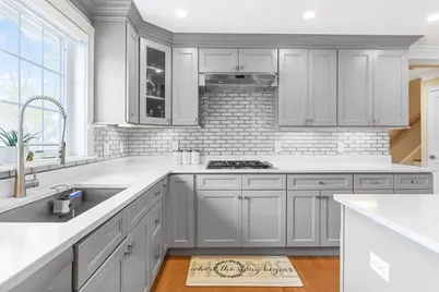 16 Downey St #16, Watertown, MA 02472 - Photo 4