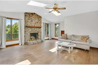 264 Greystone Ave, West Springfield, MA 01089 - Photo 10