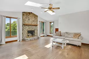 264 Greystone Ave, West Springfield, MA 01089 - Photo 10
