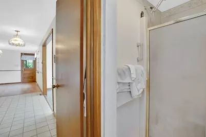 264 Greystone Ave, West Springfield, MA 01089 - Photo 16