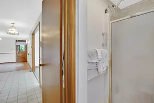 264 Greystone Ave, West Springfield, MA 01089 - Photo 16
