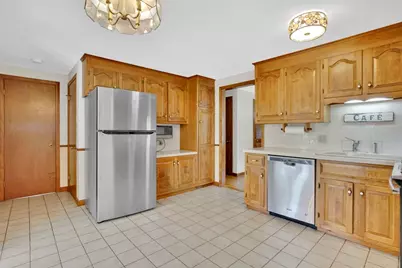264 Greystone Ave, West Springfield, MA 01089 - Photo 8