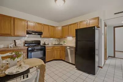 3636 N Main St #12, Fall River, MA 02720 - Photo 6