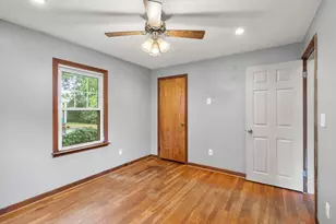 26 Walnut St, Attleboro, MA 02703 - Photo 20