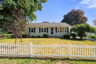 26 Walnut St, Attleboro, MA 02703 - Photo 2