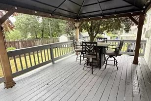 26 Walnut St, Attleboro, MA 02703 - Photo 12