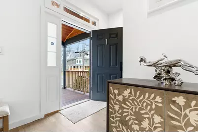 70 Walker St #Front, Newton, MA 02460 - Photo 6