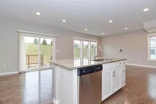 22 Locust Ln, Hopkinton, MA 01748 - Photo 8