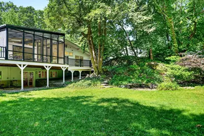 365 Newton St, Brookline, MA 02467 - Photo 14