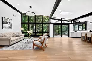 365 Newton St, Brookline, MA 02467 - Photo 4