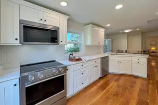 187 Humphrey St, Marblehead, MA 01945 - Photo 10