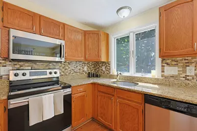 2 Mayflower Circle, Shrewsbury, MA 01545 - Photo 12