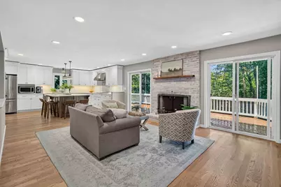 7 McCarthy Cir, Framingham, MA 01701 - Photo 10