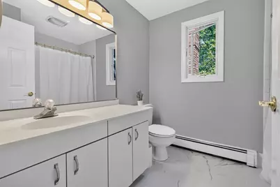 7 McCarthy Cir, Framingham, MA 01701 - Photo 32