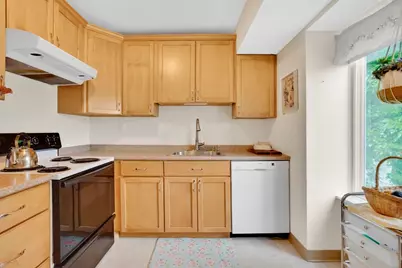26 Nassau Dr #26, Springfield, MA 01129 - Photo 14