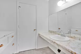 26 Nassau Dr, Springfield, MA 01129 - Photo 24