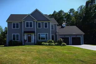 277 Yew St, Douglas, MA 01516 - Photo 2