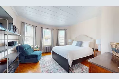 29 Montgomery St #1A, Cambridge, MA 02140 - Photo 2