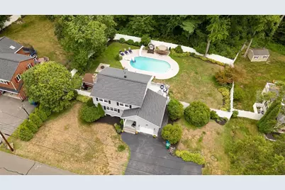 18 Hart St, Burlington, MA 01803 - Photo 8