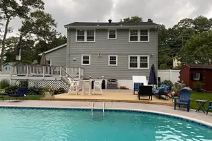 18 Hart St, Burlington, MA 01803 - Photo 2