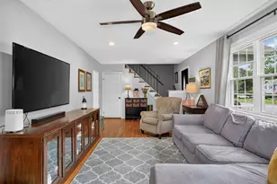 18 Hart St, Burlington, MA 01803 - Photo 10