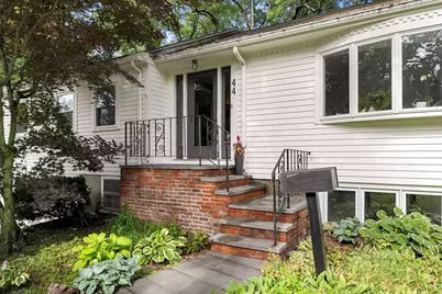 44 Windemere Rd, Wellesley, MA 02481 - Photo 4