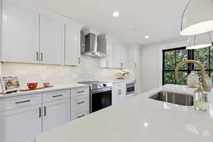 14 Garfield St, Northampton, MA 01062 - Photo 18