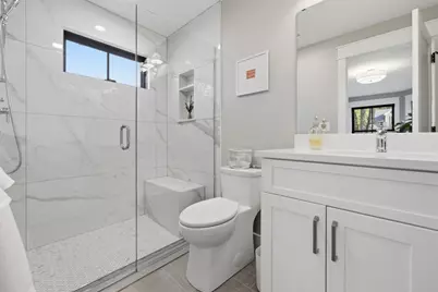 14 Garfield St. #A3, Northampton, MA 01062 - Photo 32