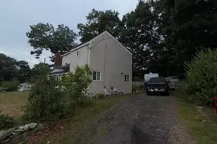 17 E Public St, Freetown, MA 02702 - Photo 16