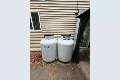 17 E Public St, Freetown, MA 02702 - Photo 14