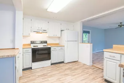 56 Warner St, Northampton, MA 01062 - Photo 8