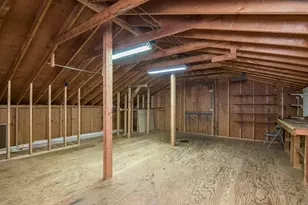 56 Warner St, Northampton, MA 01062 - Photo 32
