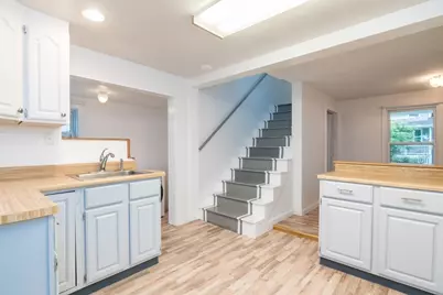 56 Warner St, Northampton, MA 01062 - Photo 10