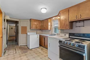 21 Edgemere Blvd, Shrewsbury, MA 01545 - Photo 8