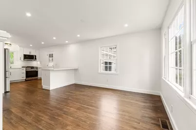 39 McKinley Avenue, Lowell, MA 01851 - Photo 2
