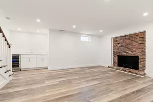 39 McKinley Ave, Lowell, MA 01851 - Photo 22