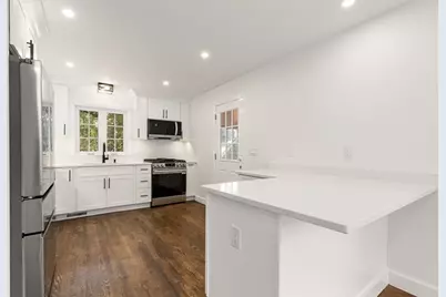 39 McKinley Avenue, Lowell, MA 01851 - Photo 6