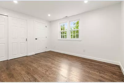 39 McKinley Avenue, Lowell, MA 01851 - Photo 20