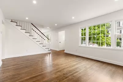 39 McKinley Avenue, Lowell, MA 01851 - Photo 8