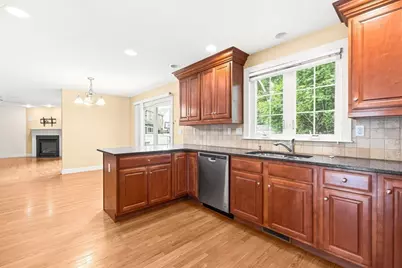 46 Loring Avenue, Winchester, MA 01890 - Photo 10