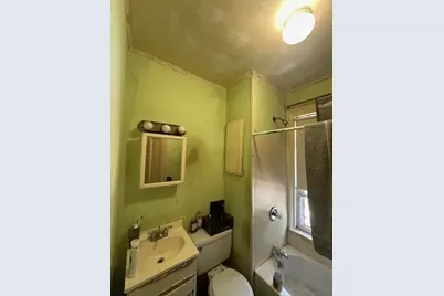 31 Amherst St, Boston, MA 02131 - Photo 16