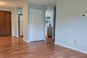 10 Longworth Ave, Brockton, MA 02301 - Photo 10