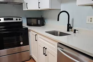 10 Longworth Ave, Brockton, MA 02301 - Photo 8