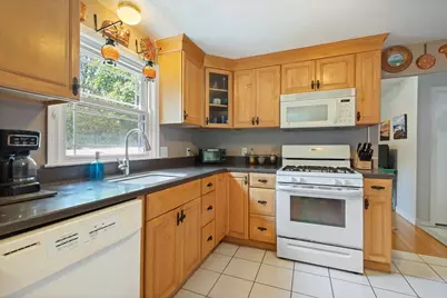 5 Whiting Ave, Walpole, MA 02081 - Photo 12