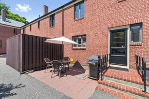 958 Belmont St, Watertown, MA 02472 - Photo 26