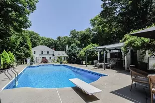 359 S E Main St, Douglas, MA 01516 - Photo 36